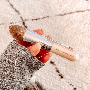 NWT Bare Escentuals Multi-Tasking Face Brush